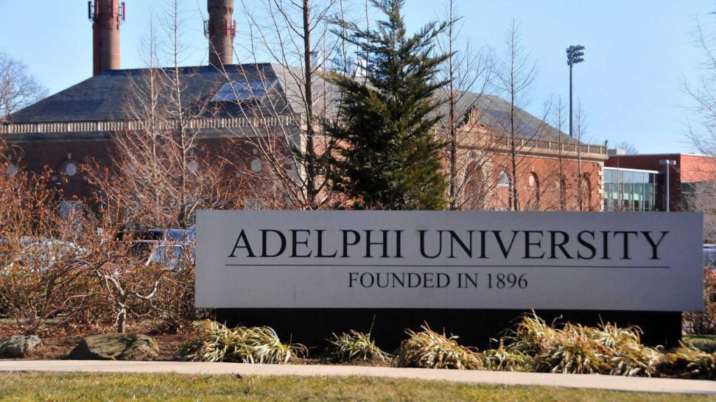 Trường Adelphi University - New York, Mỹ