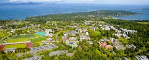 Trường University of Victoria, Canada 