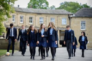 Học bổng 100% trường Trung học Nội trú Ackworth School, Anh 2024